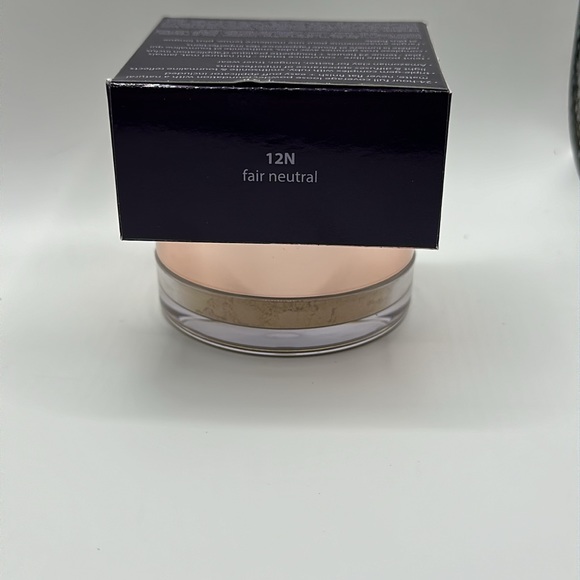 TARTE, Amazonian Clay, Fair Neutral 12N - Picture 3 of 5